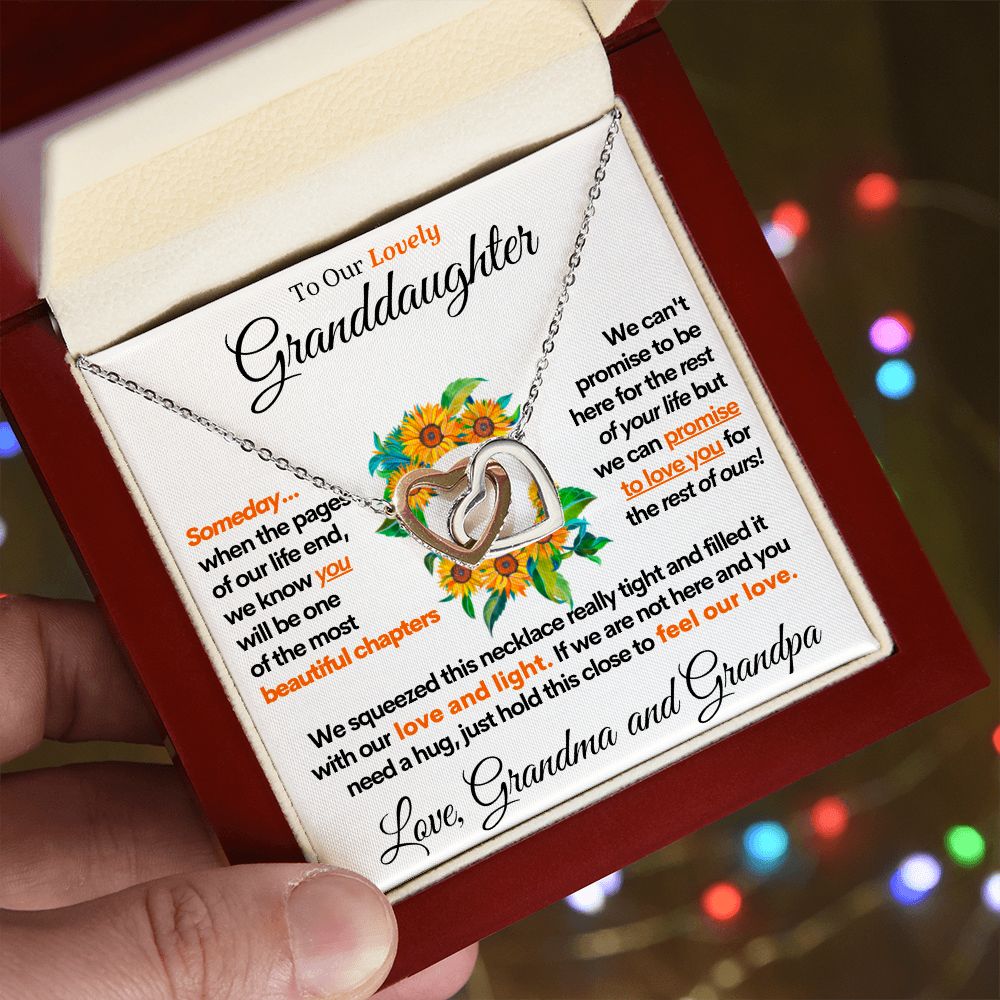 [Almost Sold Out] Granddaughter (Love Grandma and Grandpa) | Beautiful 14k White Gold Necklace Connected Hearts